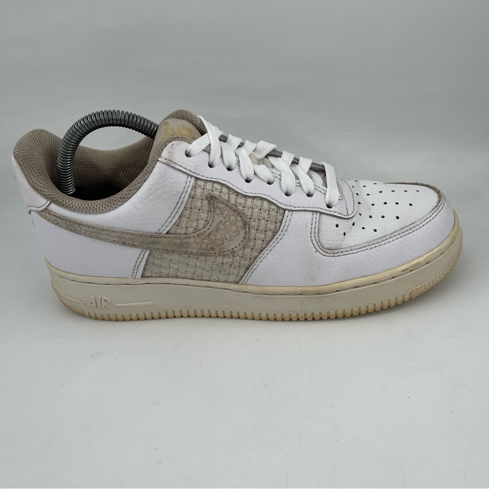 Nike Women’s Air Force 1 ‘07 -SZ 9- White Leather Flower Swoosh Basketball Shoe